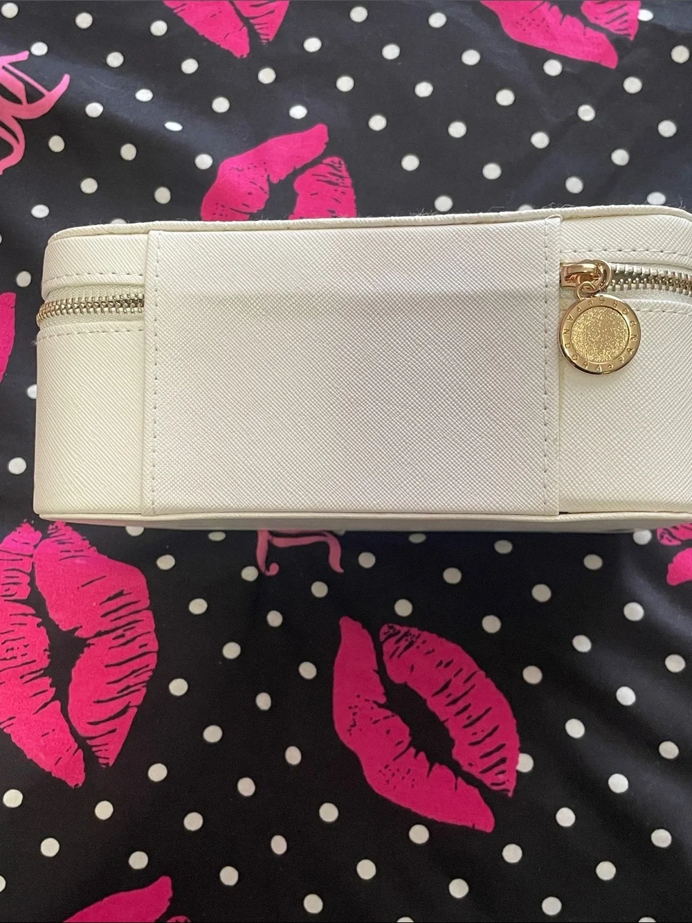 Pandora  Jewelry Travel Case with Zip Closer
